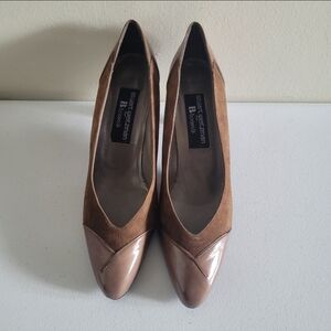 Stuart Weitzman Pumps